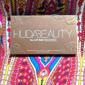 Huda Rose Gold Eyeshadow Remastered Pallette